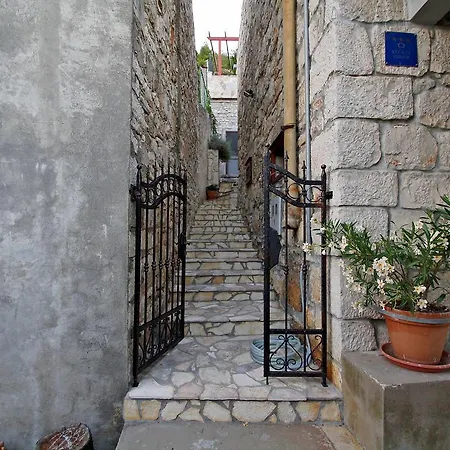 Awesome In With Wifi Smokvica (Korcula)