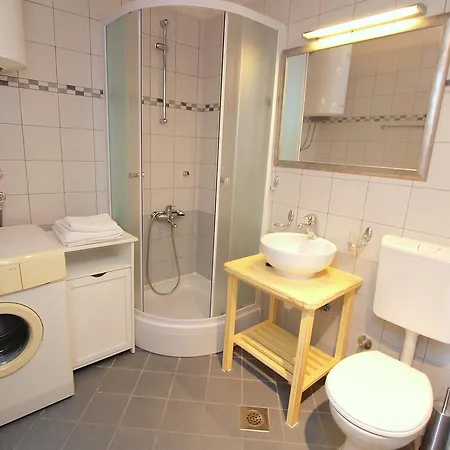 Ferienhaus Holiday Home Smokvica Smokvica